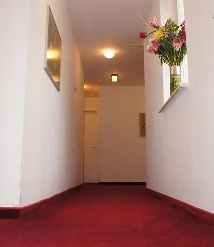 Am Buschkrugpark 2* Berlijn