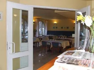 Am Buschkrugpark 2* Berlijn